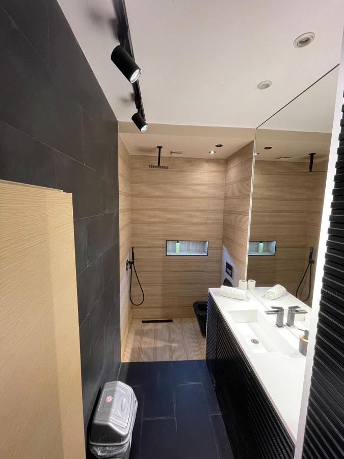 Leilighet Center Apartament, Pazari Ri *
