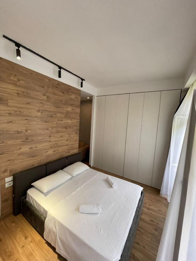 Leilighet Center Apartament, Pazari Ri *